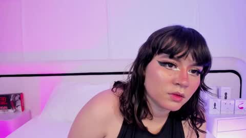 Snapshot of bleydi_46 chatting on 09/21/25, 04:47 BLEYDI online show from 09/21/25, 04:47