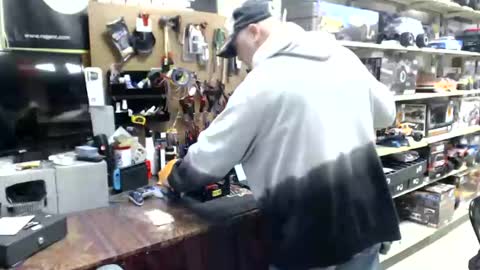EeVeGuy online show from 10/12/25, 12:15