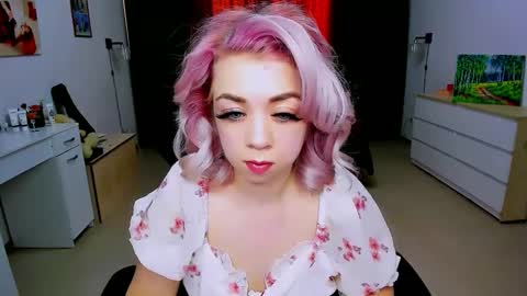 Nicole online show from 12/23/24, 09:38