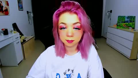 Nicole online show from 12/29/24, 07:28