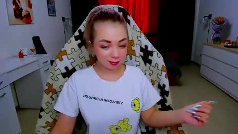 Nicole online show from 02/08/25, 06:54