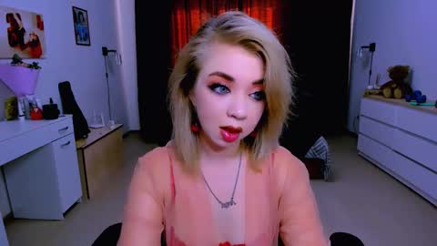 Nicole online show from 09/30/25, 07:24