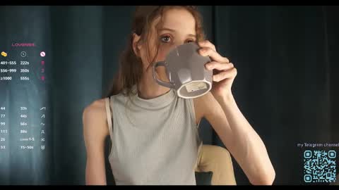 Snapshot of blissemily_ chatting on 05/22/26, 10:21 Emily online show from 05/22/26, 10:21