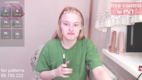 Snapshot of blissful_muse chatting on 11/20/25, 04:56 Margo online show from 11/20/25, 04:56