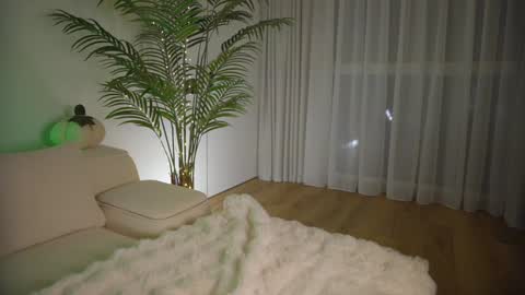 Snapshot of blisstease chatting on 03/04/25, 02:27 Bliss online show from 03/04/25, 02:27