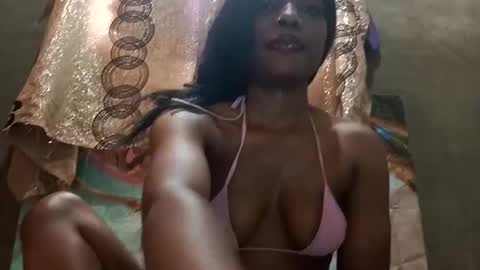 Snapshot of blktulipsxx chatting on 04/16/26, 10:16 Lola online show from 04/16/26, 10:16