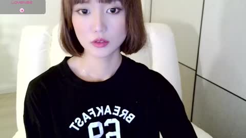 Snapshot of blon_kater chatting on 12/25/24, 10:17 YoYo online show from 12/25/24, 10:17