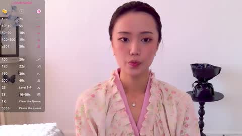 YoYo online show from 11/19/25, 04:23