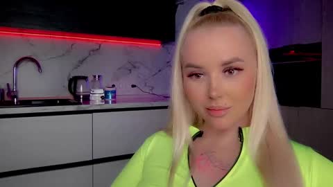 Lana online show from 01/25/25, 01:30