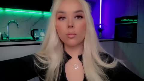 Lana online show from 02/23/25, 11:58