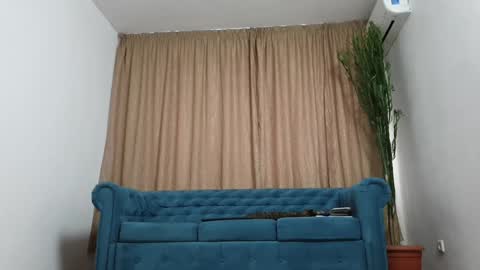 Snapshot of blond_god chatting on 01/03/25, 12:52 Andreas online show from 01/03/25, 12:52