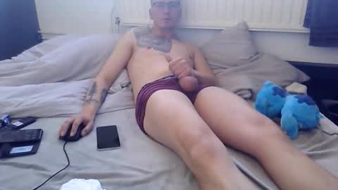 Snapshot of blondapollonl chatting on 05/14/26, 04:03 Apollo online show from 05/14/26, 04:03