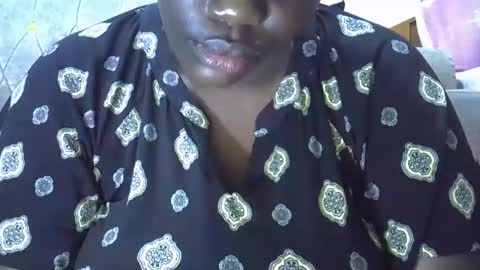 Snapshot of blonde202 chatting on 11/05/25, 03:17 Abbygael online show from 11/05/25, 03:17