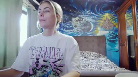 blonde4pasion online show from 10/14/25, 08:37