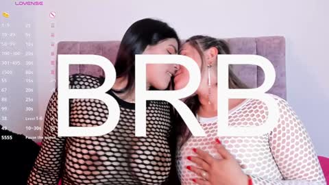 Esperancita and Karina online show from 01/28/25, 10:34