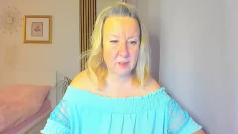 Nicole online show from 01/06/25, 04:47