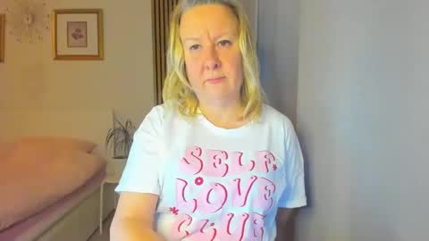 Nicole online show from 01/09/25, 05:00