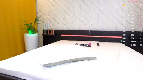 Snapshot of blonde_bigtits chatting on 03/09/25, 08:18 blonde_bigtits online show from 03/09/25, 08:18