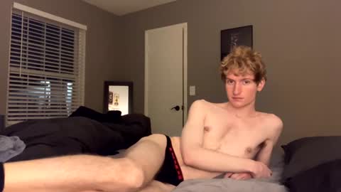 Snapshot of blonde_boi99 chatting on 01/13/25, 03:56 Blondie online show from 01/13/25, 03:56