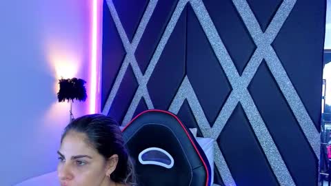 Snapshot of blonde_cat1515 chatting on 10/20/25, 08:53 alejandra online show from 10/20/25, 08:53