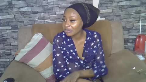 blonde_creamy online show from 07/13/26, 10:45