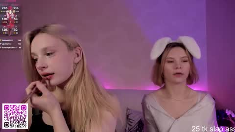 Snapshot of blonde_lotos chatting on 03/12/25, 08:19 Kate and Mary online show from 03/12/25, 08:19