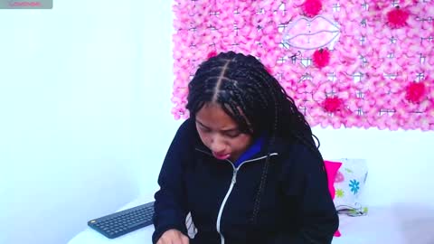 Snapshot of blonde_squirt_ chatting on 01/07/25, 11:48 blonde_squirt_ online show from 01/07/25, 11:48