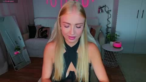 Nessa online show from 07/02/26, 02:45