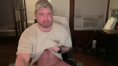 Snapshot of blondebluebear chatting on 01/09/25, 01:39 blondebluebear online show from 01/09/25, 01:39