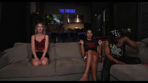 blondefoxsilverfox online show from 10/04/25, 01:47