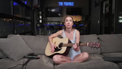 Snapshot of blondefoxsilverfox chatting on 03/26/26, 03:28 blondefoxsilverfox online show from 03/26/26, 03:28