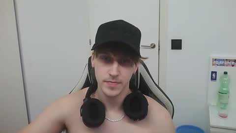 Snapshot of blondeharddick chatting on 03/02/26, 06:15 blondeharddick online show from 03/02/26, 06:15