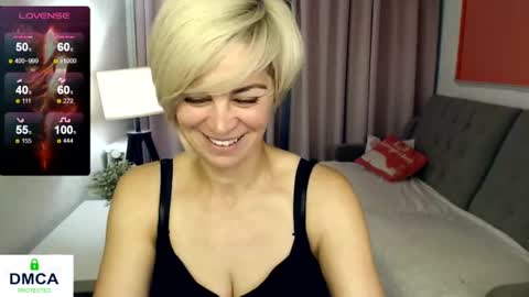 Snapshot of blondemommy_77 chatting on 06/26/26, 05:50 Lola online show from 06/26/26, 05:50
