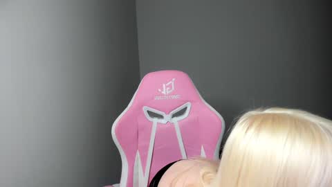 Elisa online show from 12/06/24, 01:18