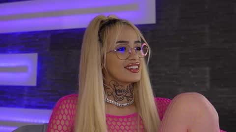 blondie_muller online show from 11/21/25, 09:02