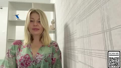 blondie_xoxoxo online show from 10/16/25, 06:03