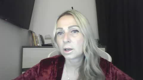 Iren online show from 09/08/25, 07:24