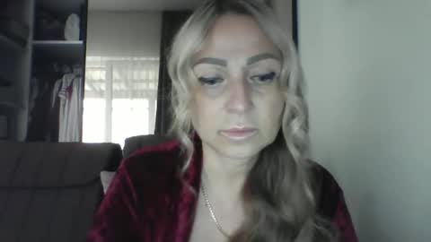 Iren online show from 09/15/25, 01:22