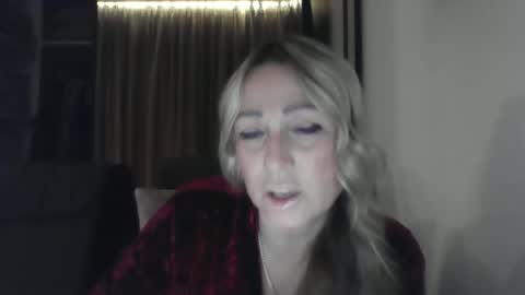 Iren online show from 10/15/25, 08:58