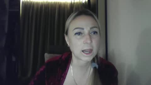 Iren online show from 10/18/25, 06:41