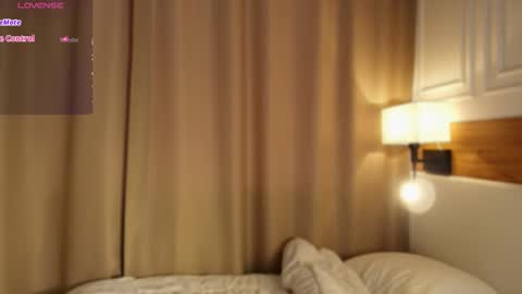 Snapshot of blondoll chatting on 04/19/26, 01:38 blondoll online show from 04/19/26, 01:38