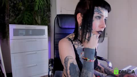 Snapshot of blood__mary chatting on 04/06/26, 04:46 Mary online show from 04/06/26, 04:46