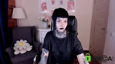 Snapshot of blood__mary chatting on 05/01/26, 10:20 Mary online show from 05/01/26, 10:20