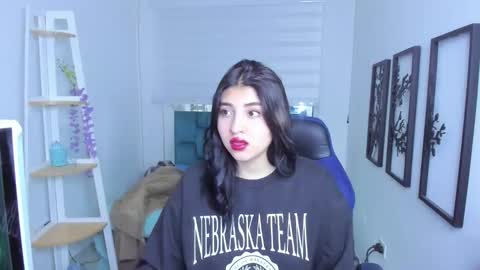 bloom_flower1 online show from 12/14/25, 02:50