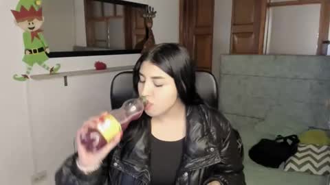 bloom_flower1 online show from 12/15/25, 03:00