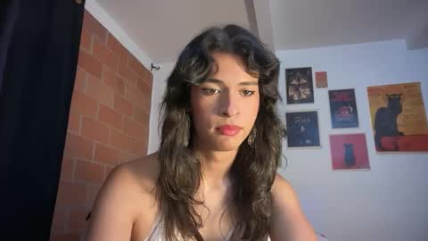 Bella Bloom ts online show from 10/24/25, 02:08