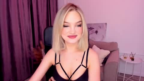 Sophia online show from 02/25/25, 08:19