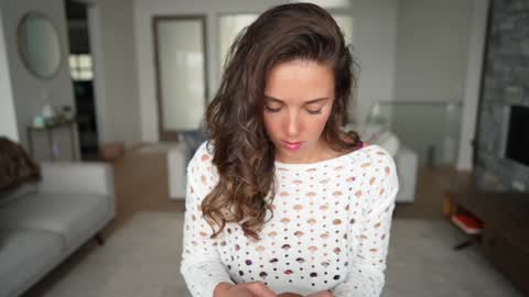 Emma Bloom online show from 01/10/25, 08:26