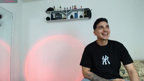 santiylola online show from 12/15/24, 08:58