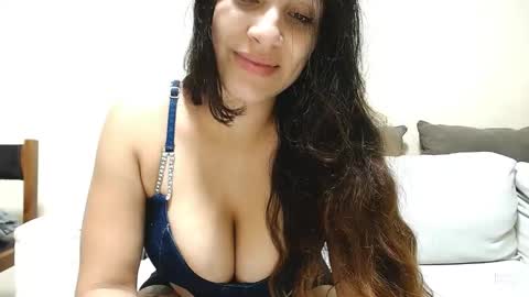 Snapshot of blue_and_jacob chatting on 12/04/24, 04:54 BLUE online show from 12/04/24, 04:54